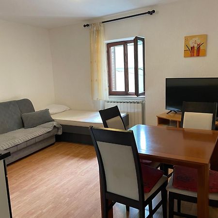 Apartmaji Sara, Izola - Isola Eksteriør bilde